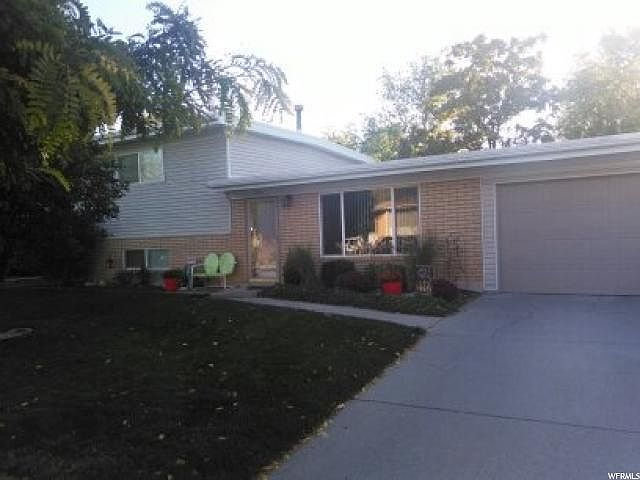 1st image of 5848 S Hazelhurst Dr