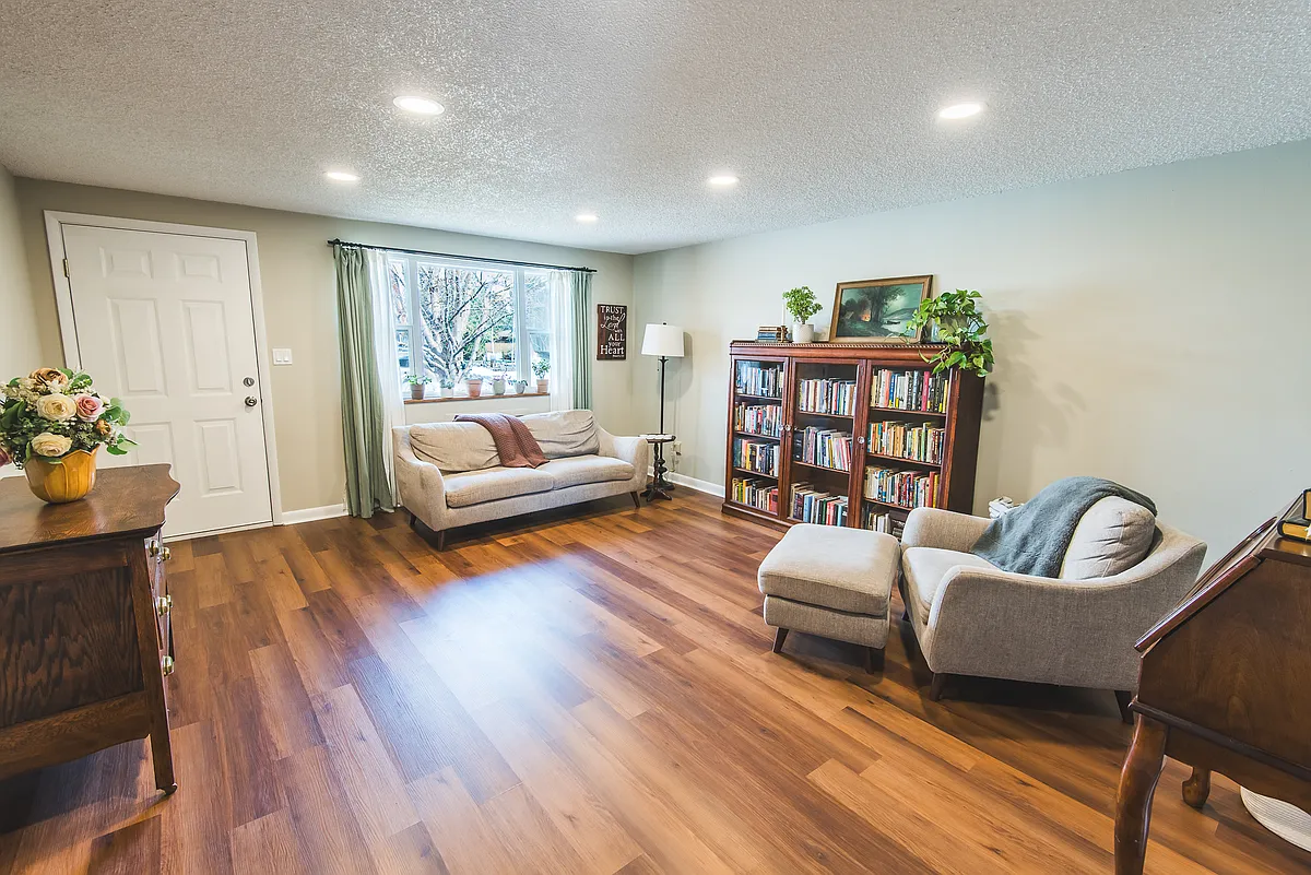 Living Room - 2331 Nyssa Dr