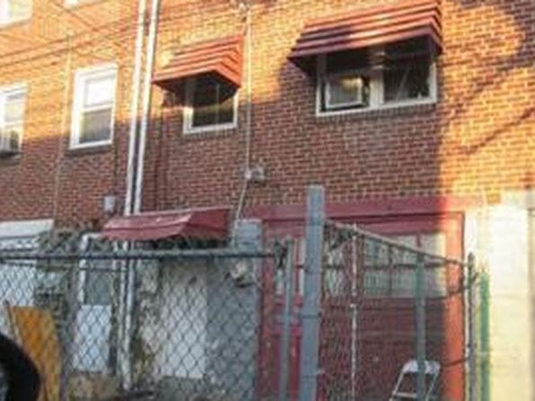 334 Mulberry St, Darby, PA 19023