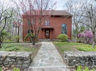 30 Commonwealth Ave, Shrewsbury, MA 01545