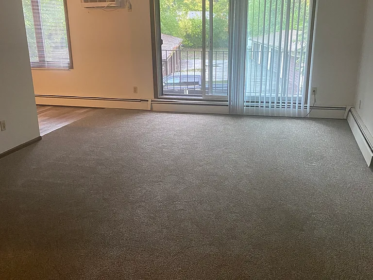10890 S Shore Dr #9 — Photo 5