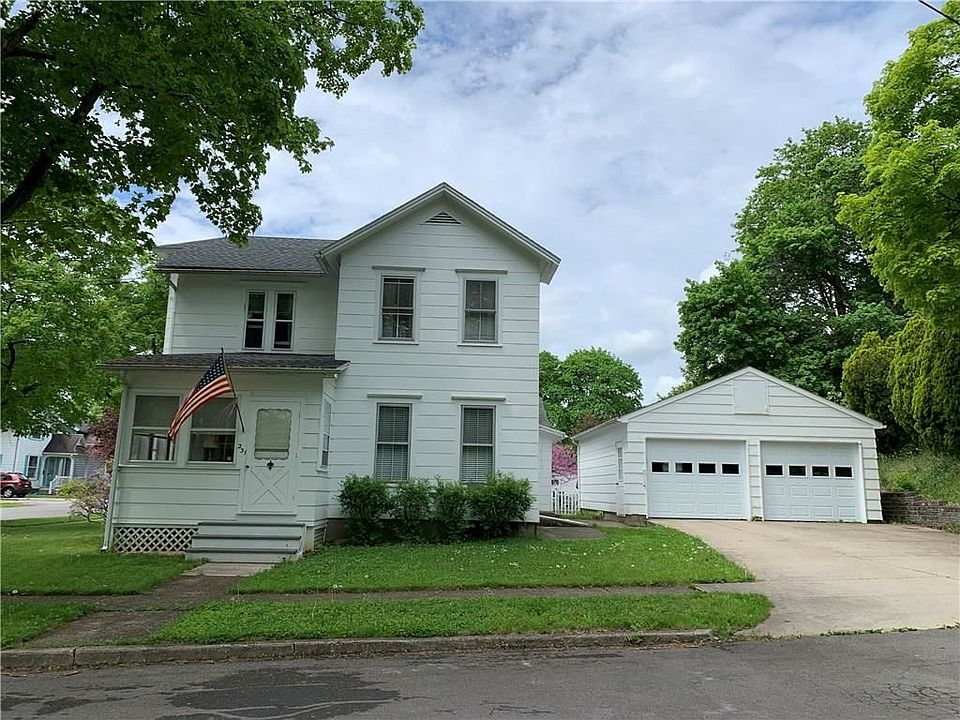 1st image of 231 Liberty St