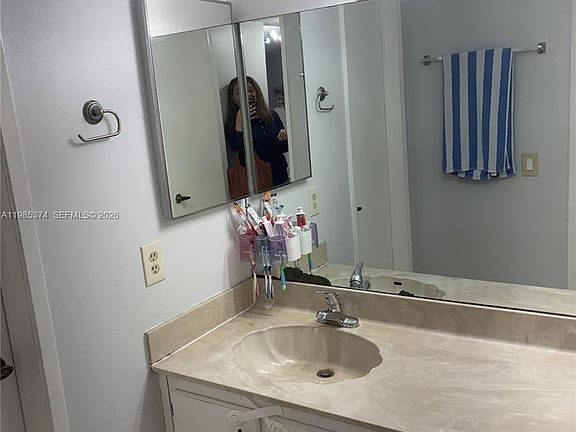 5th image of 571 NW 107th Ave APT 205