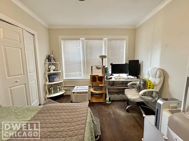 4216 N Clark St #1 — Photo 1