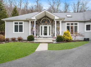 16 Katavolos Drive, Tomkins Cove, NY
