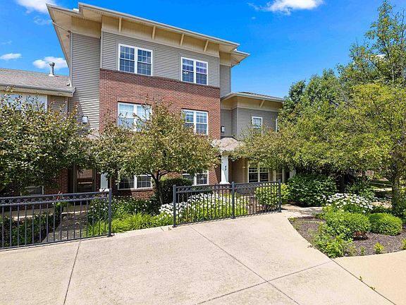 2nd image of 11217 Oakwood Dr #49