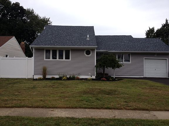 5th image of 32 Jane Dr