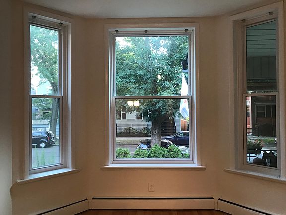 4th image of 1312 W Winona St APT 1