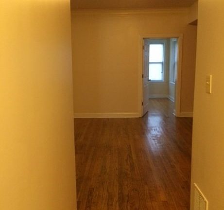 5th image of 6831 S Cornell Ave #3
