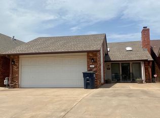 3516 Edgewater Dr, Enid, OK 73703