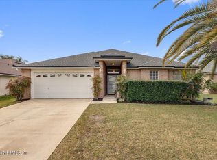 371 Summit Dr, Orange Park, FL 32073