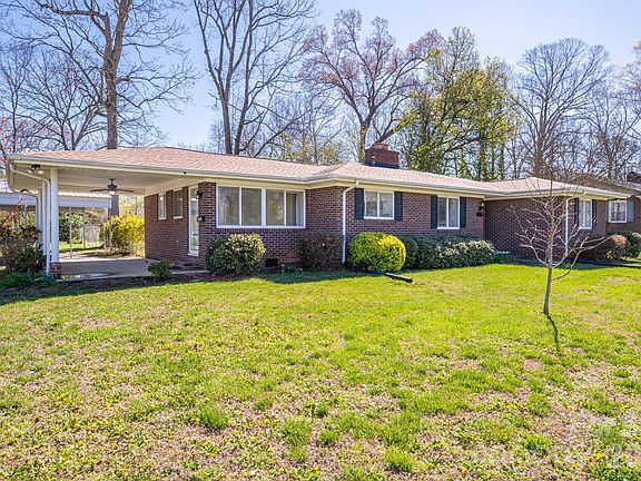 2nd image of 1606 Davis Park Rd