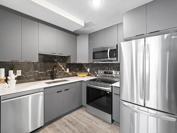 5th image of 1732 N 22nd St Unit 202