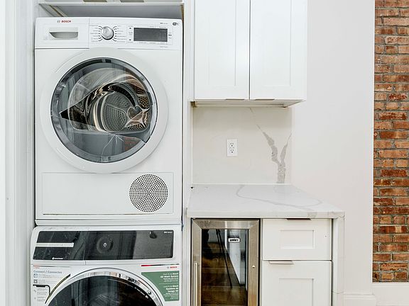 3rd image of 25 Grove St #3R