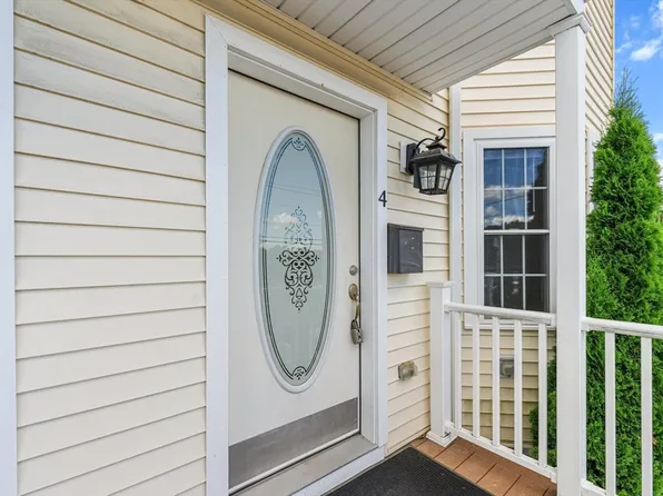 282 Main St #4, Acton, MA 01720