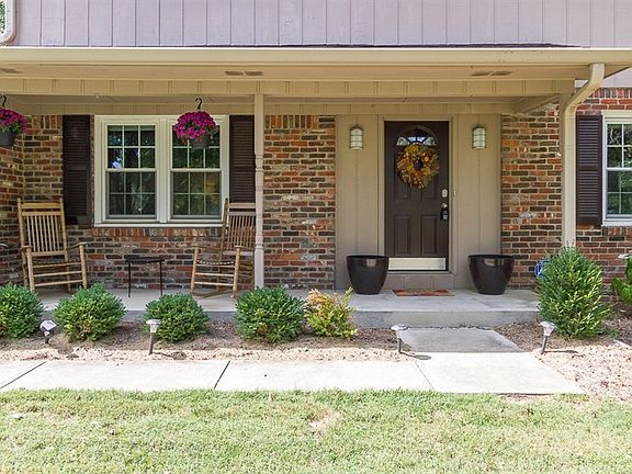 2nd image of 11170 Echo Crest Dr W