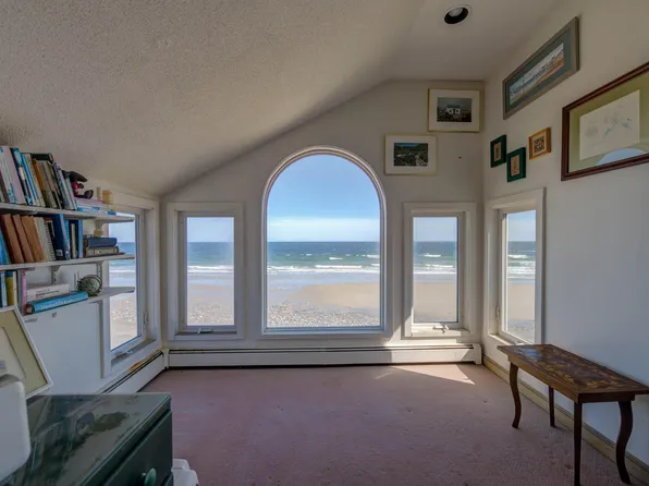 79&81 Fortunes Rocks Road #1, Biddeford, ME 04005