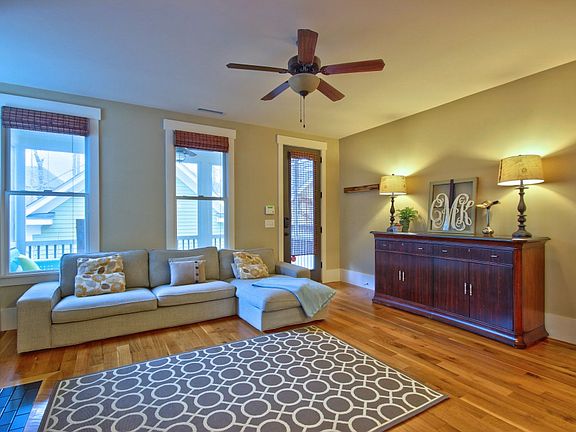 Family Rm to screened porch