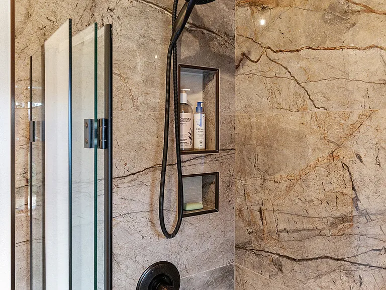 616 Glenloch Way — Photo 21