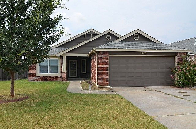 Beautiful home on cul-de-sac lot