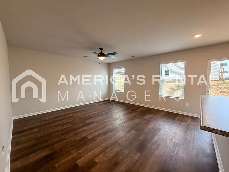 139 Driftwood Ln — Photo 10