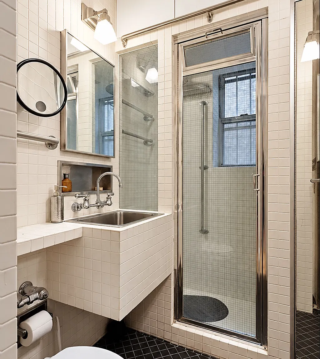344 West 12th Street — Photo 4