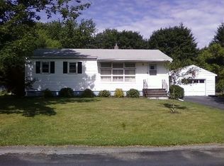 13 Mayfair Rd, Wynantskill, NY 12198