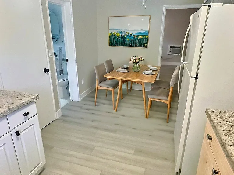 1122 SW 2nd Ct #1 — Photo 4