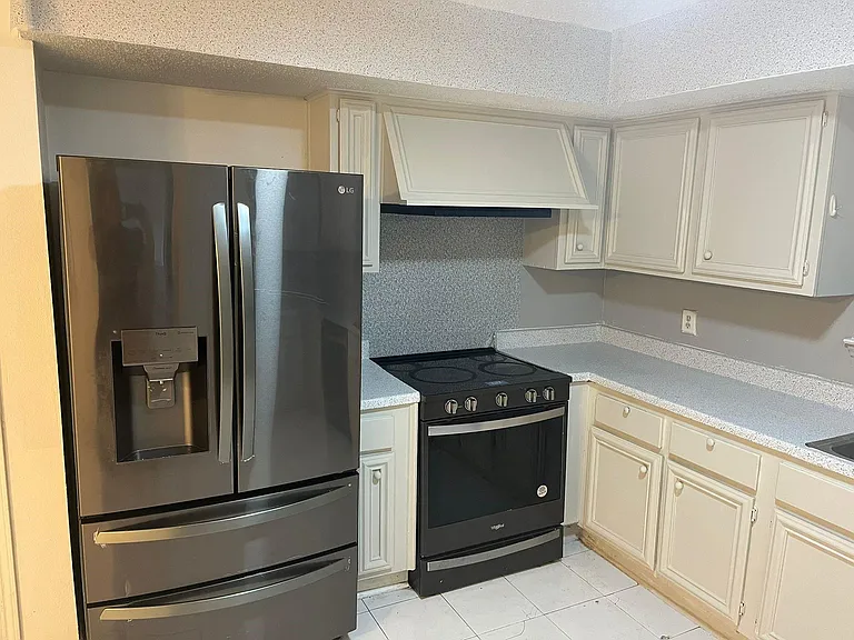 12915 Ashford Knoll Dr — Photo 12