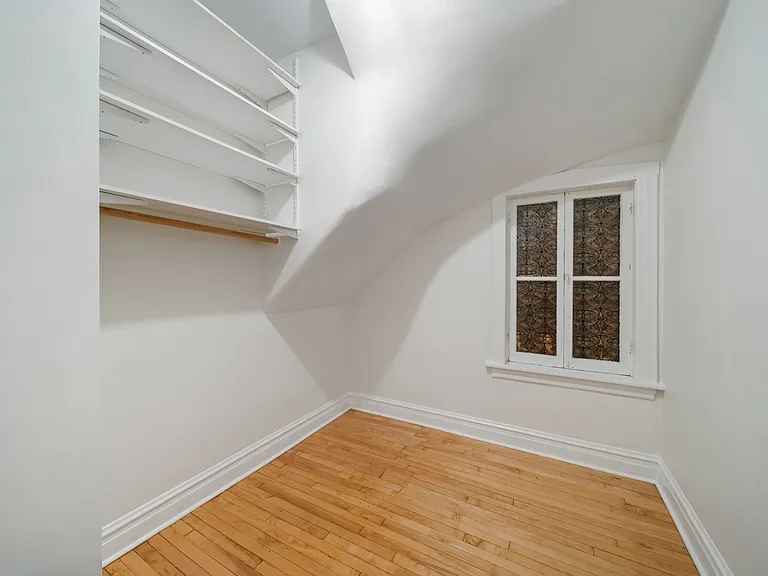 2629 N Troy St #1 — Photo 14