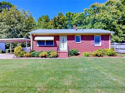 300 Hillside Dr, Lexington, NC, 27295