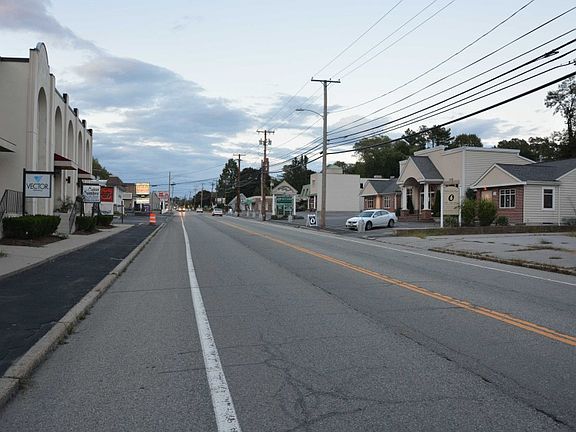 4th image of 846 Oaklawn Ave