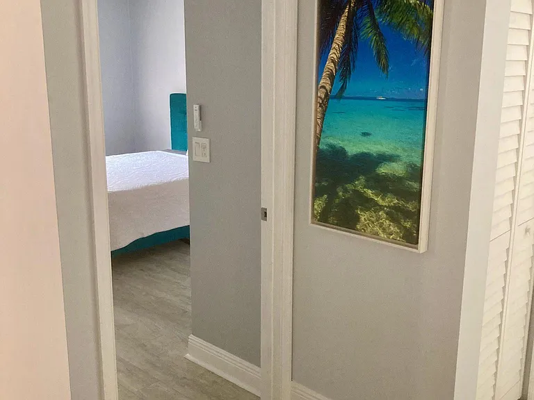 entrance to 2nd bedroom