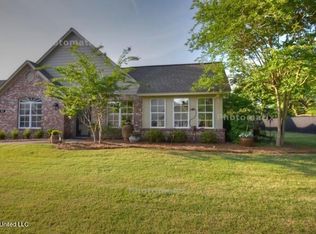403 Charmant Pl, Ridgeland, MS 39157