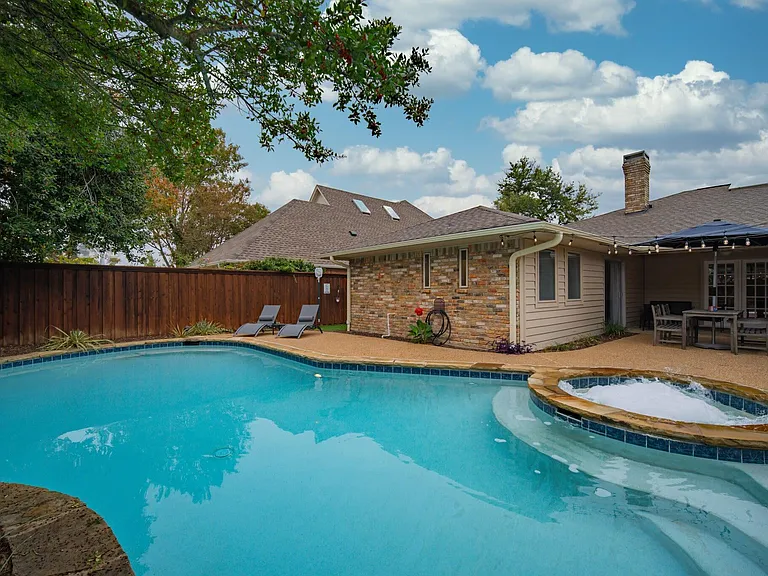 502 Stillmeadow Dr — Photo 45