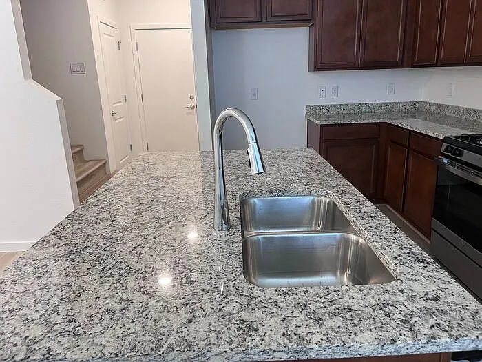 759 E Zesta Ln #103 — Photo 10