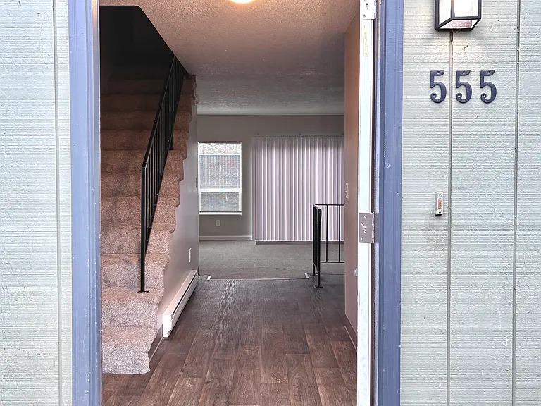 Canby Gardens Townhomes — Photo 15