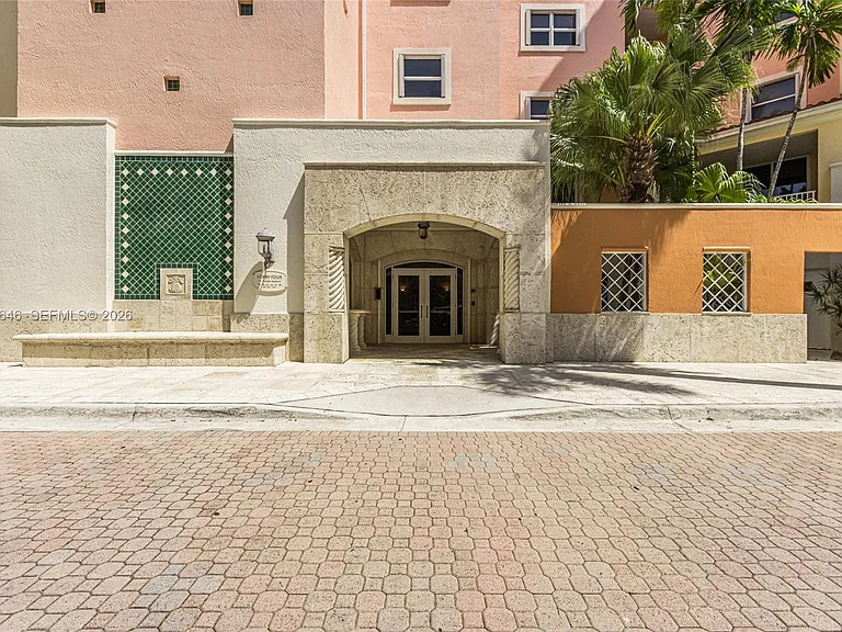 731 Crandon Blvd #208 — Photo 76