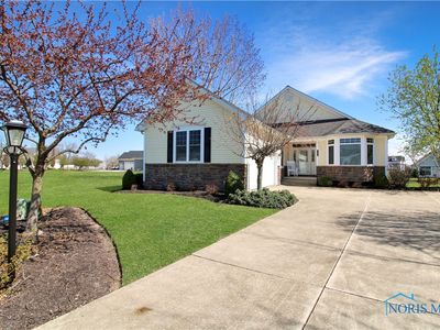 1239 Catawba Bay Dr, Port Clinton, OH, 43452