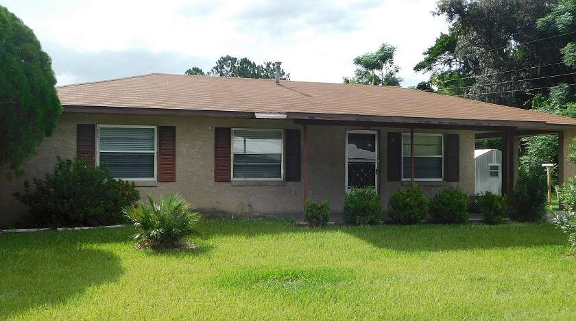 1st image of 814 NW Oaklawn Ter