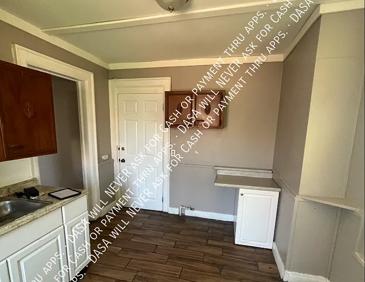 122 Spaulding St #UPPER — Photo 7