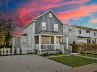 2348 Garfield St, Bellmore, NY 11710