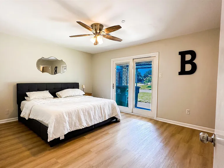 9332 Derrik Dr — Photo 11