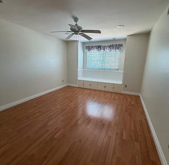 13733 Moonshadow Pl — Photo 19