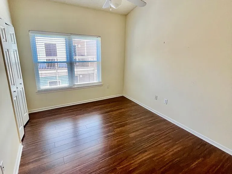 1601 Nectarine St #I6 — Photo 11