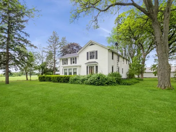 18528 Poplar Grove Rd, Poplar Grove, IL 61065