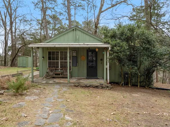 60 Clay St, Eureka Springs, AR 72632