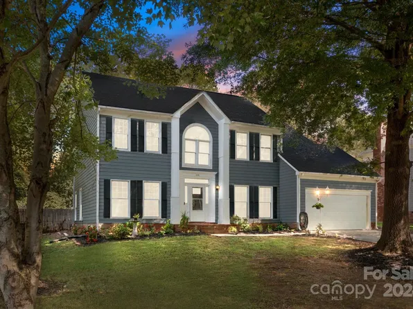 1041 Fairway Ridge Rd, Concord, NC 28027