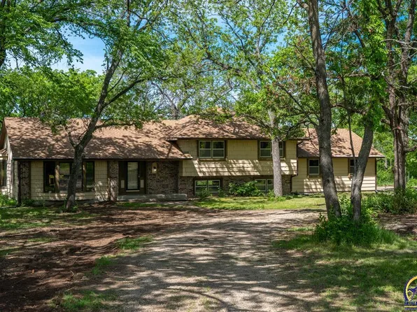 5251 SE 42nd Ter, Tecumseh, KS 66542
