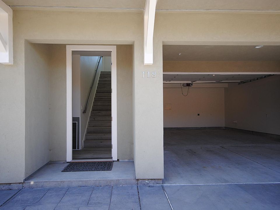 Front Entrance next to garage